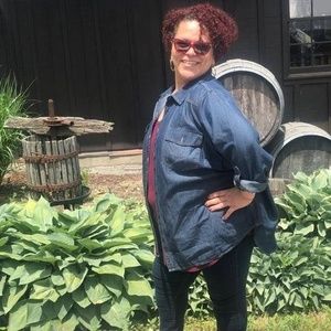 Meet your Posher, Alison